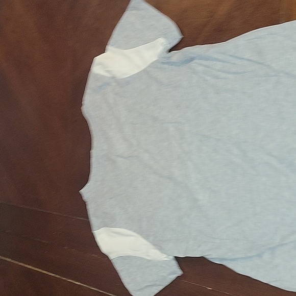 (J14) SO size M (8) gray and white - Picture 4 of 4